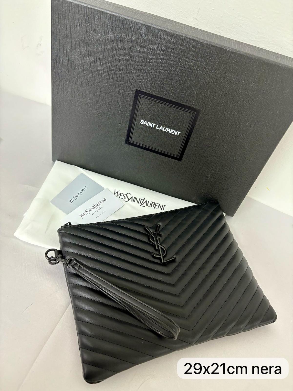 yves saint laurent Cassandre Matelassè pochette