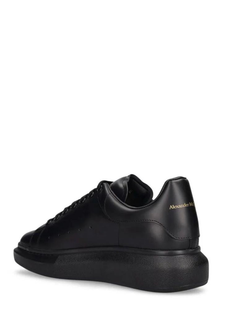 Alexander McQueen Total Black