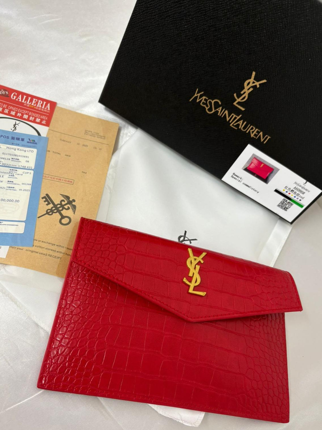 yves saint laurent pochette rossa
