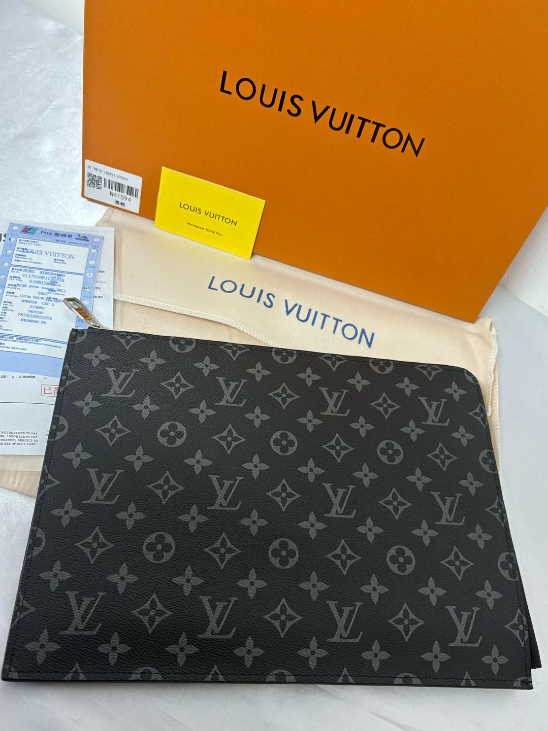 Louis Vuitton pochette Nera